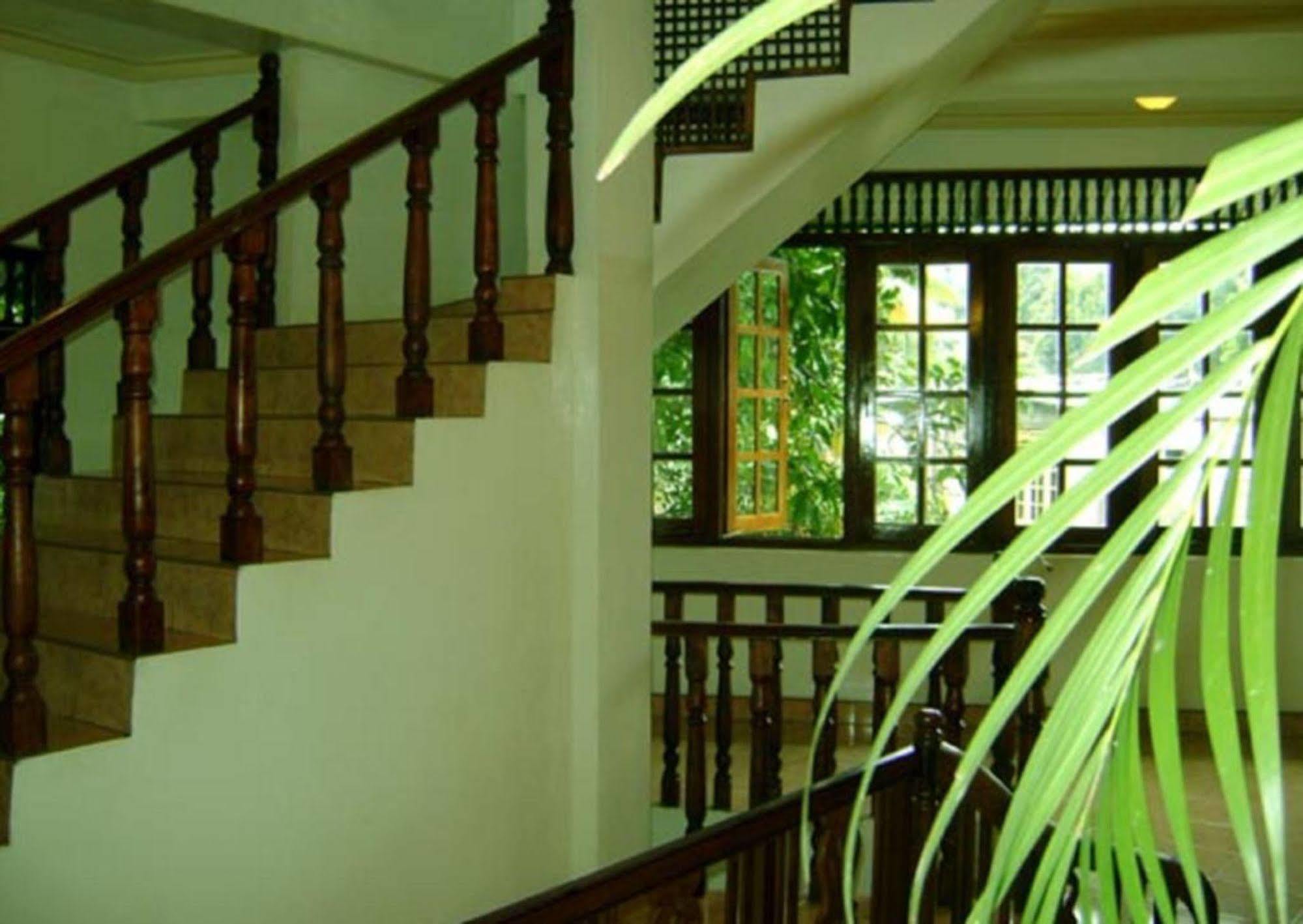 Palm Garden Home Stay Deiyannewela Екстериор снимка